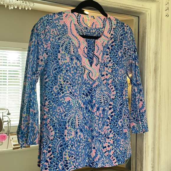 Lilly Pulitzer top - Picture 2 of 4
